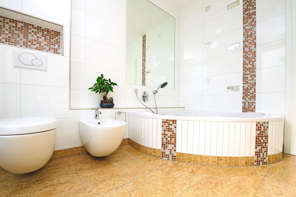 Fliesenverlegung Badezimmer Eckwanne